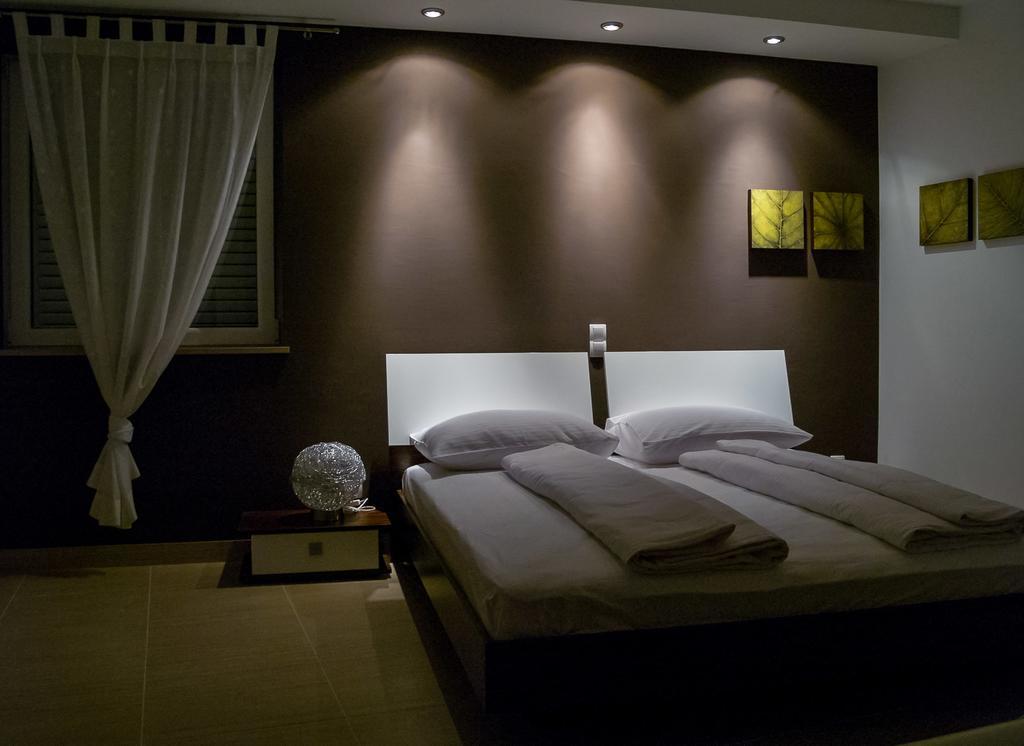 Apartments Marco Polo Banjol Cameră foto
